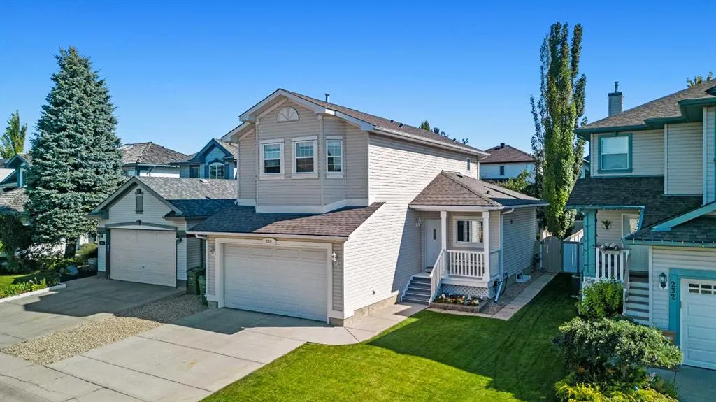 228 Douglas Ridge Close SE
