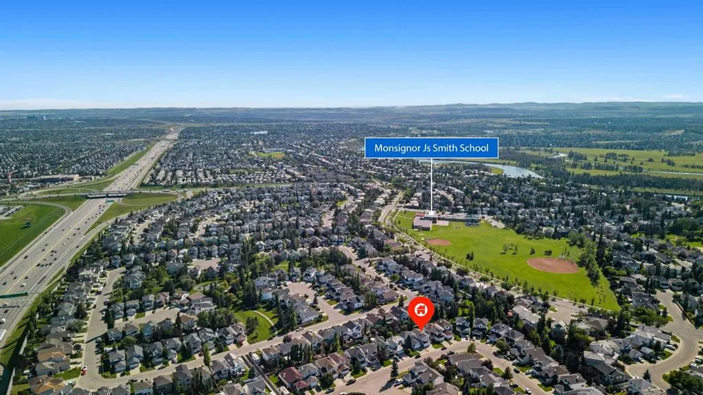 228 Douglas Ridge Close SE