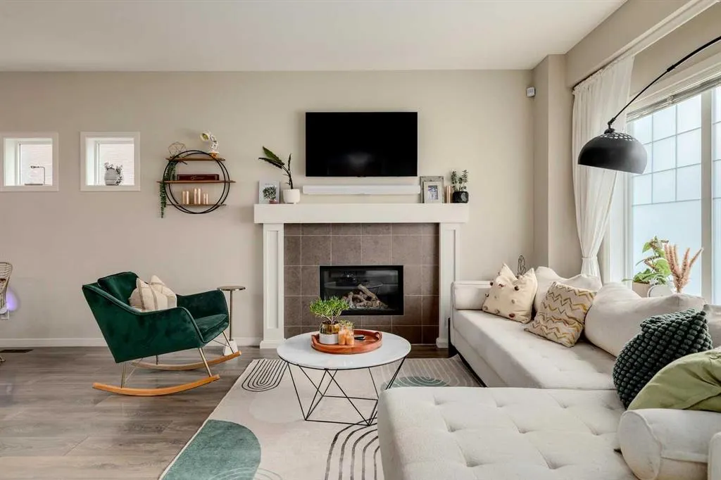 159 Mahogany Grove SE