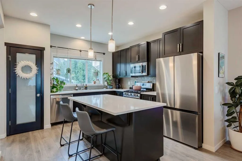159 Mahogany Grove SE