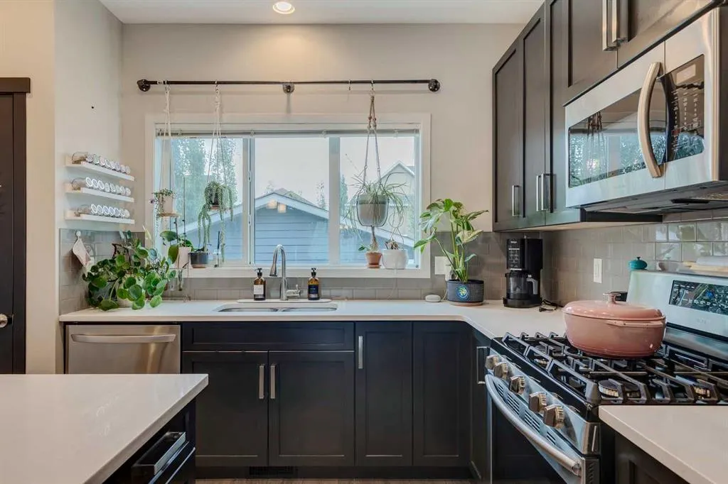 159 Mahogany Grove SE