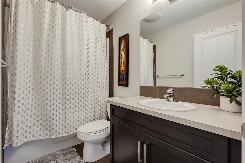 159 Mahogany Grove SE