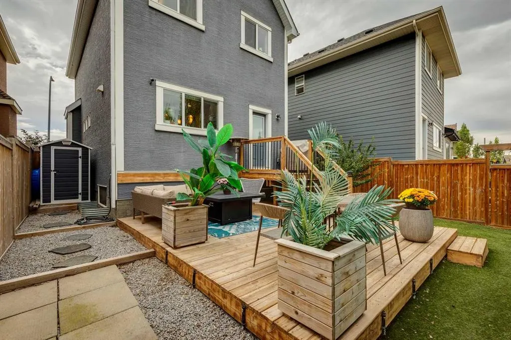 159 Mahogany Grove SE