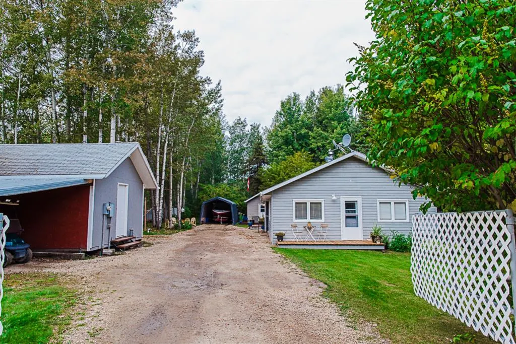 132-70544 Range Road 243