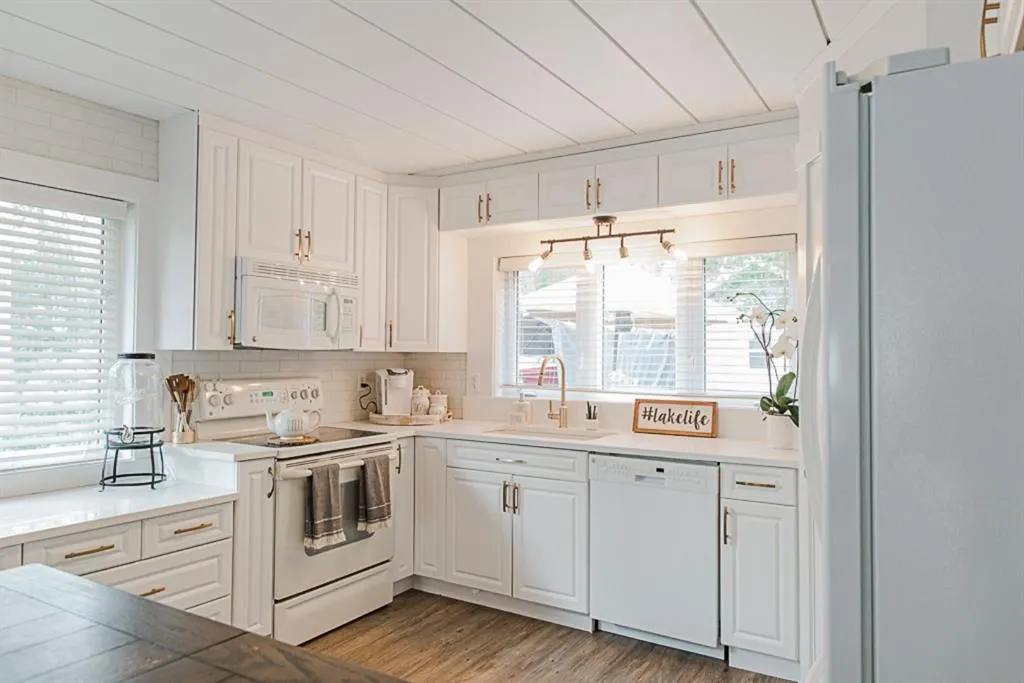 132-70544 Range Road 243
