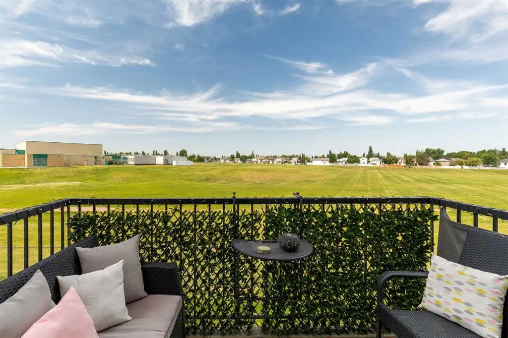 295 Blackfoot Road W, #48