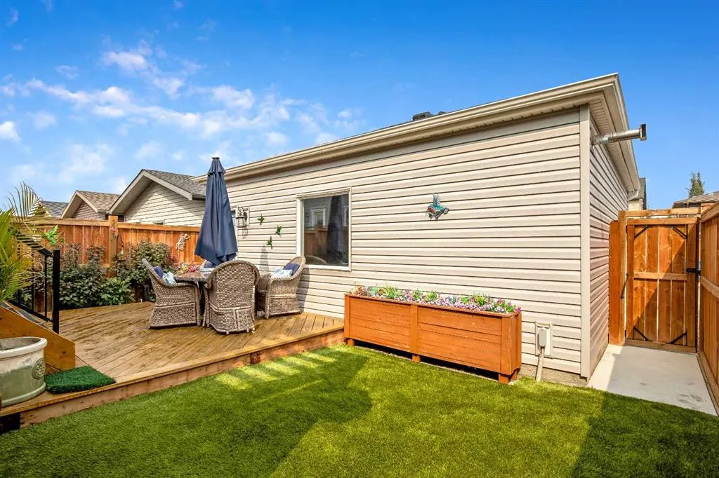 91 Hillcrest Close SW