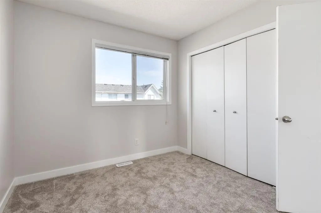 75 Mckenzie Towne Gate SE