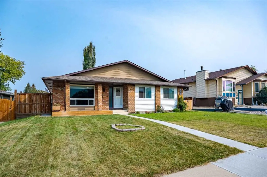 224 Jensen Drive NE