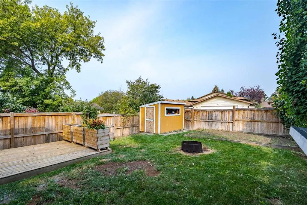 224 Jensen Drive NE