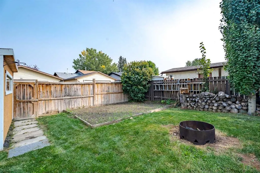224 Jensen Drive NE