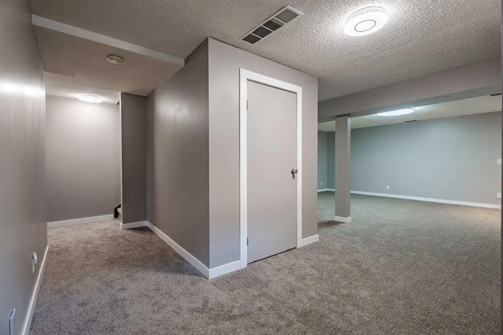 224 Jensen Drive NE