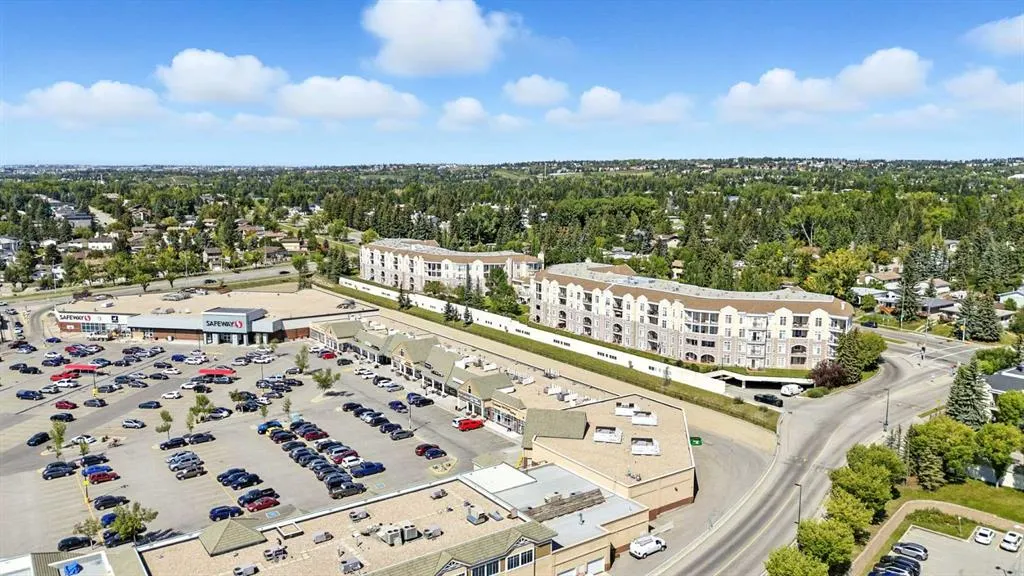 5201 Dalhousie Drive NW, #422