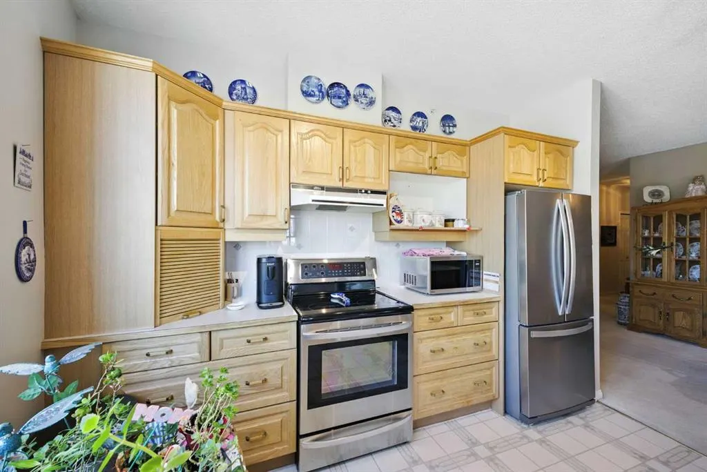 5201 Dalhousie Drive NW, #422
