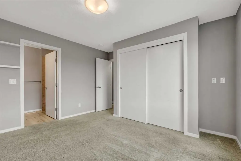 140 Redstone Walk NE, #203