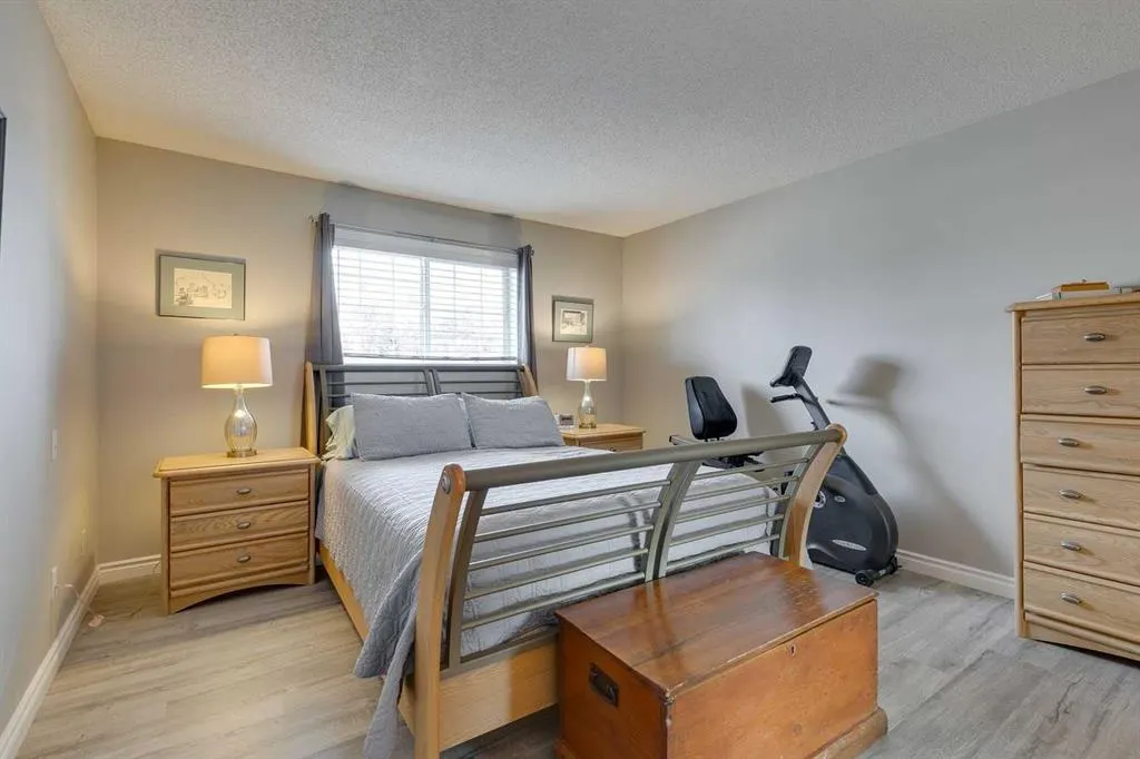 274 Mt Assiniboine Place SE