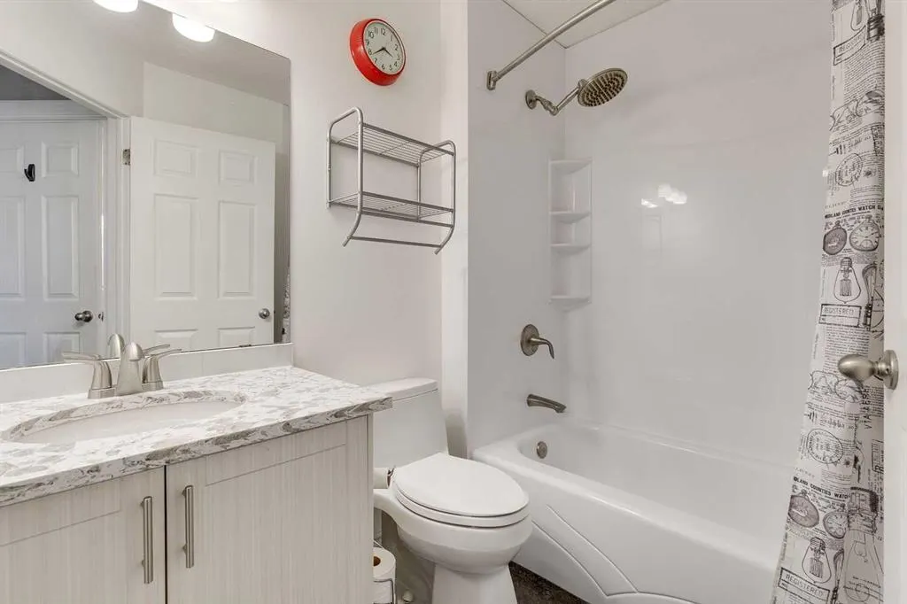 274 Mt Assiniboine Place SE