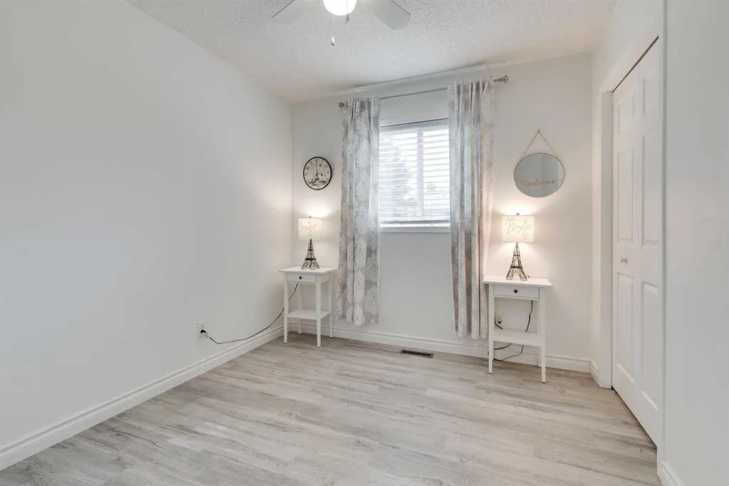 274 Mt Assiniboine Place SE