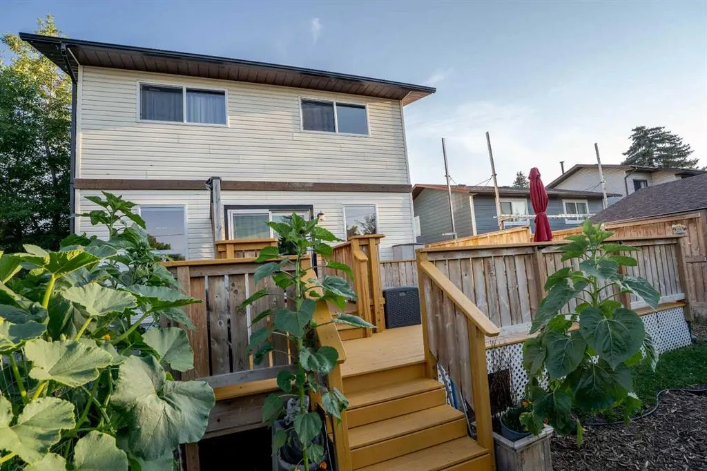 23 Bedwood Place NE