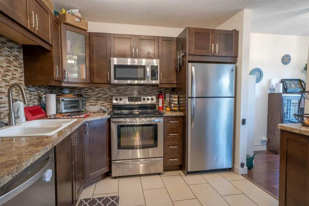 23 Bedwood Place NE