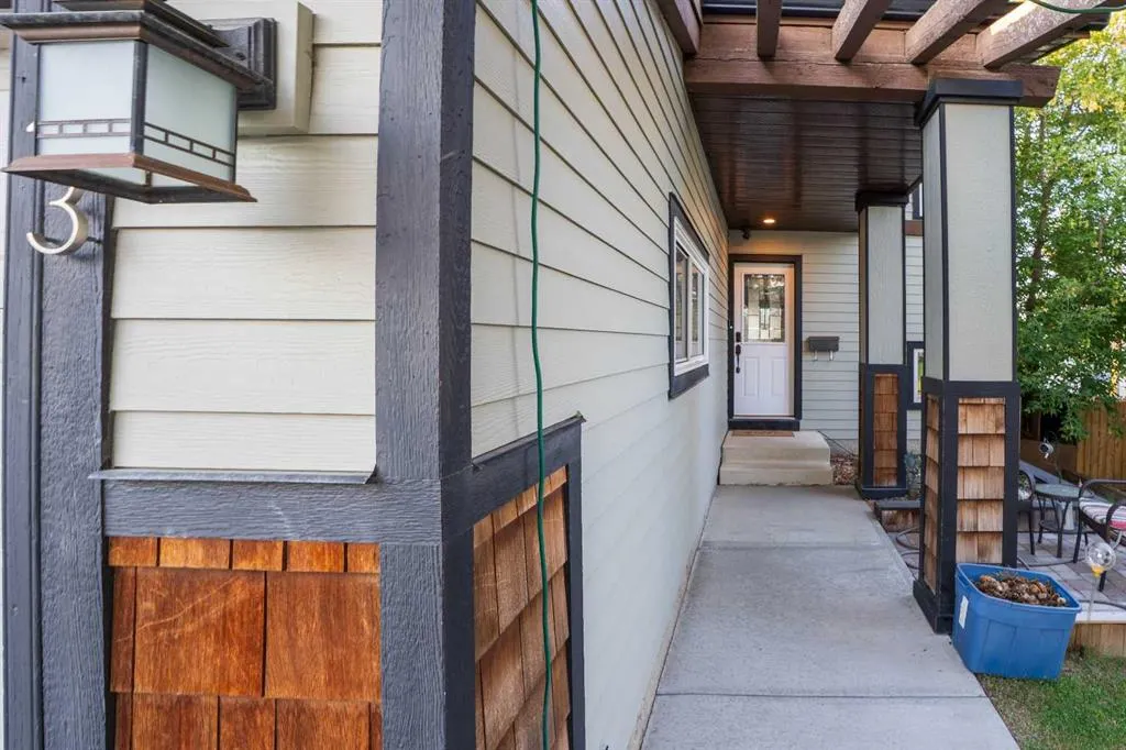 23 Bedwood Place NE