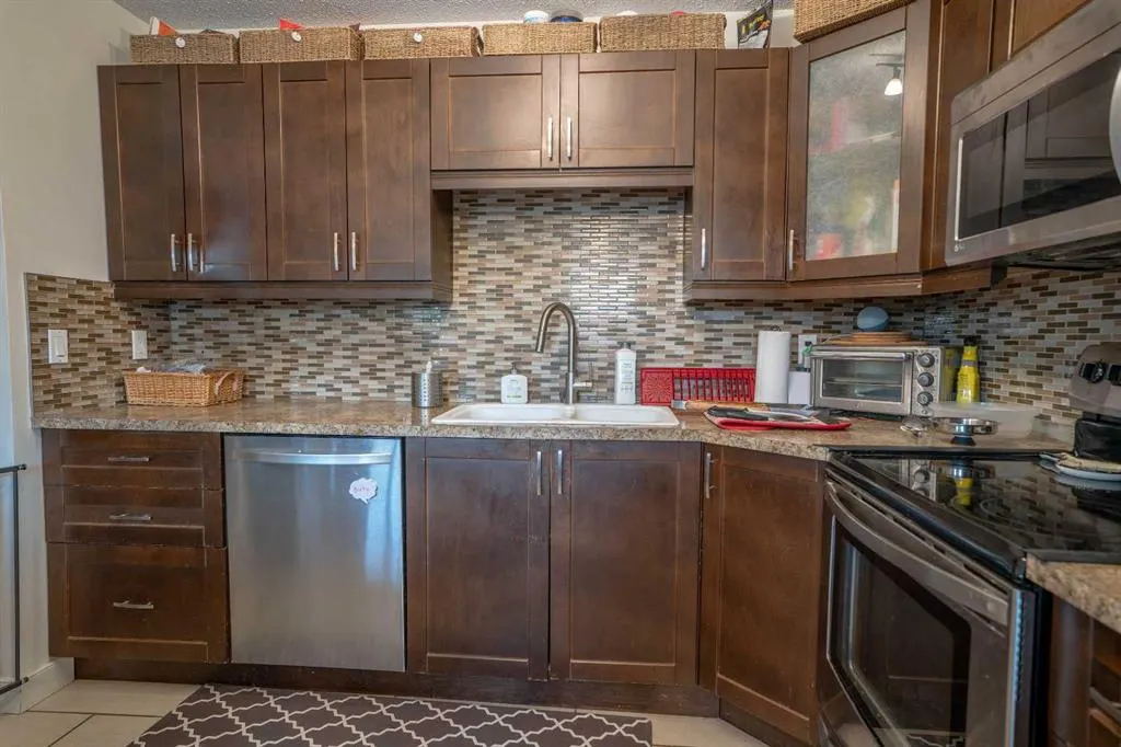 23 Bedwood Place NE