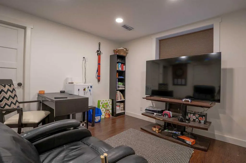 23 Bedwood Place NE