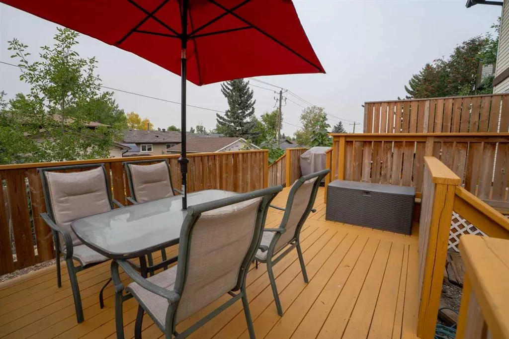 23 Bedwood Place NE