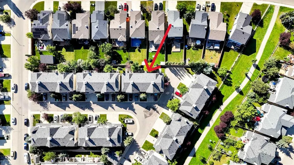 54 Cougar Ridge Mews SW