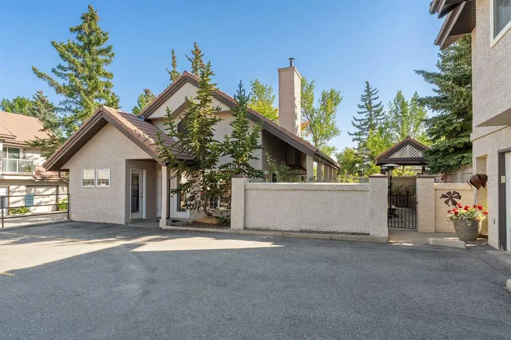 1997 Sirocco Drive SW, #606