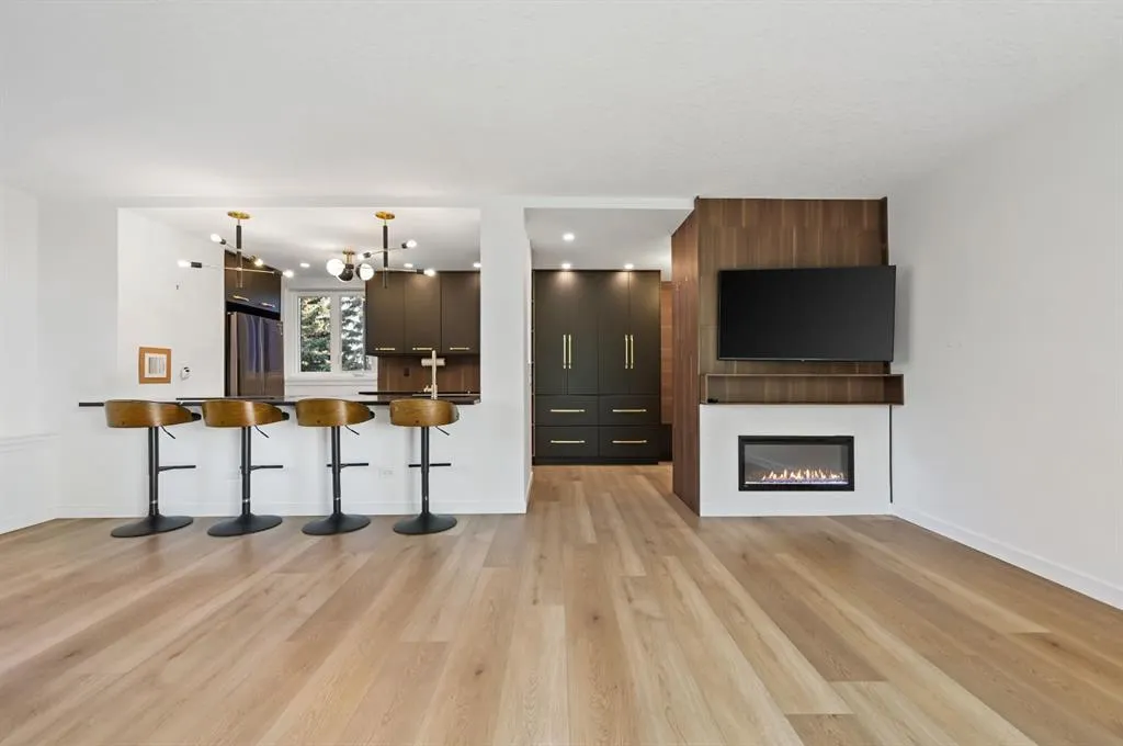 3204 Rideau Place SW, #401