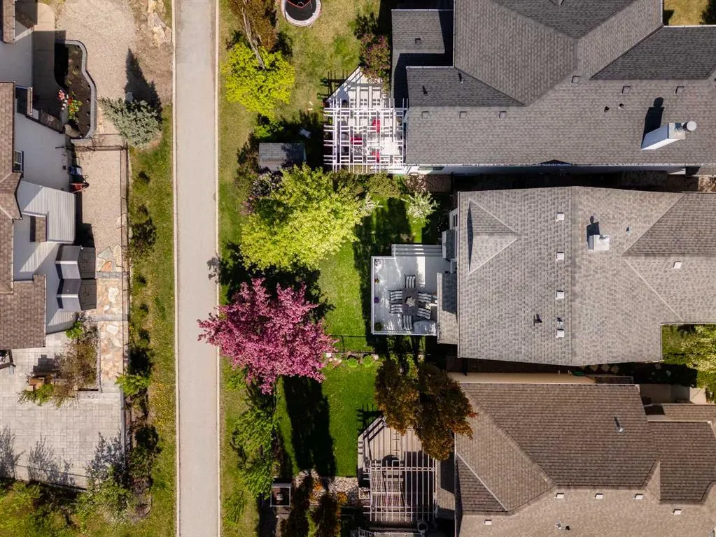 9 Springborough Point SW
