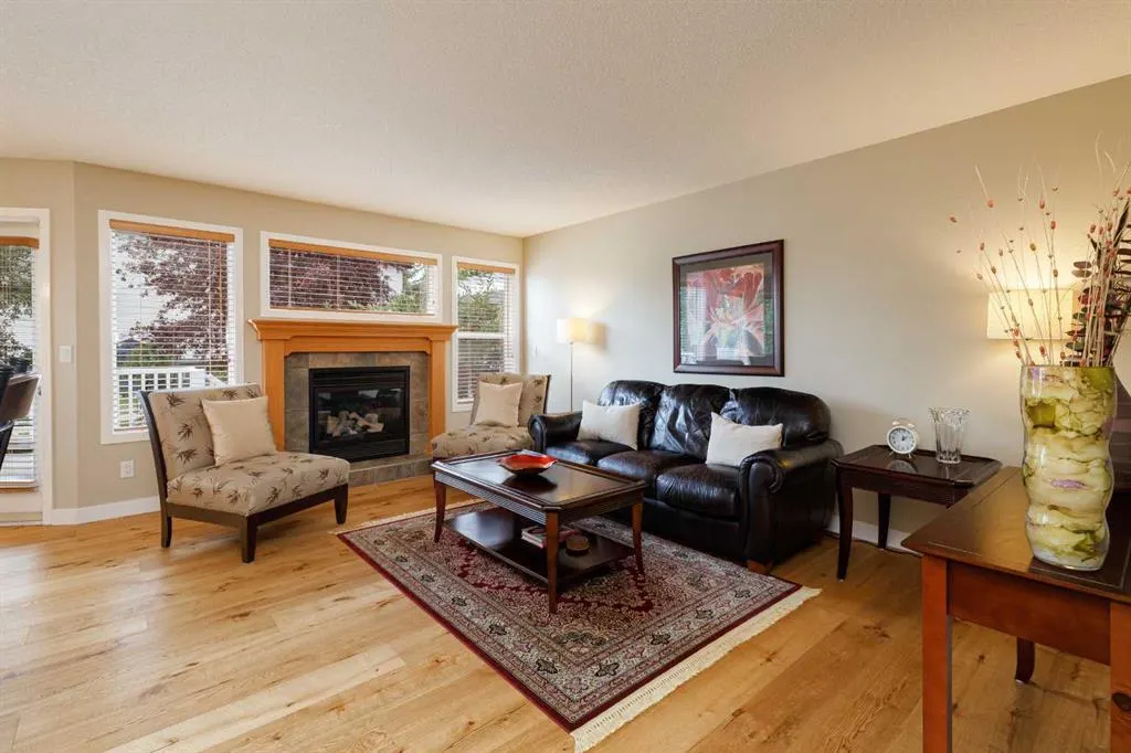 9 Springborough Point SW