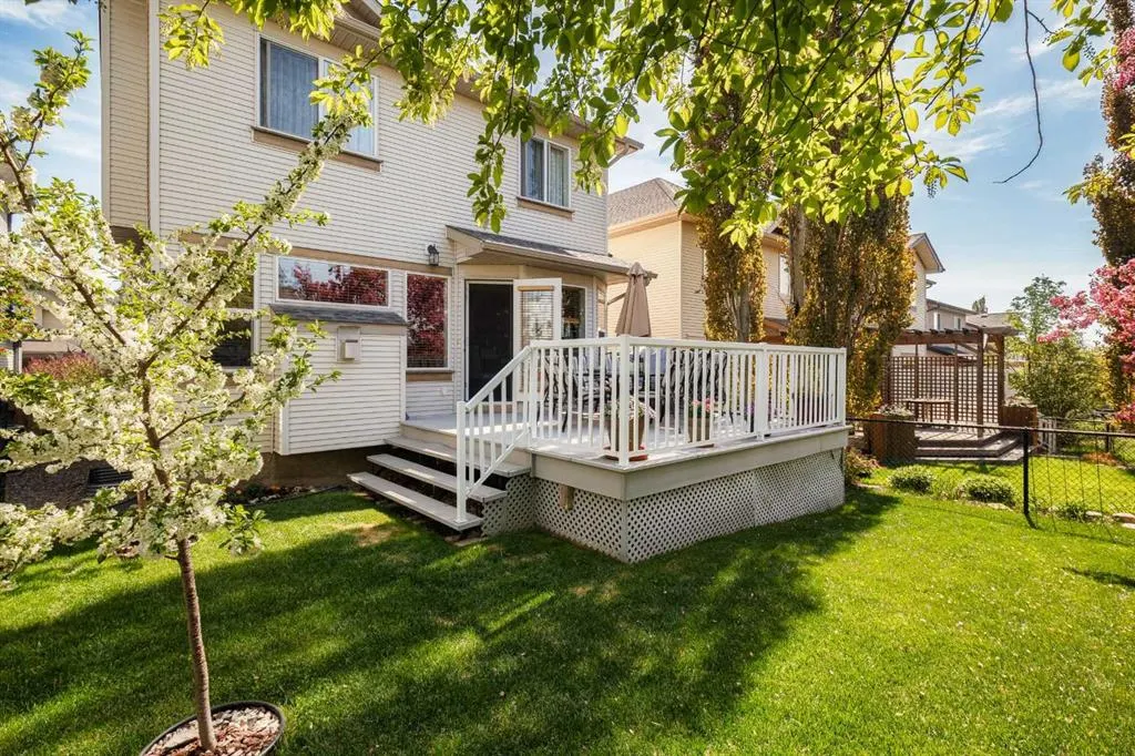 9 Springborough Point SW