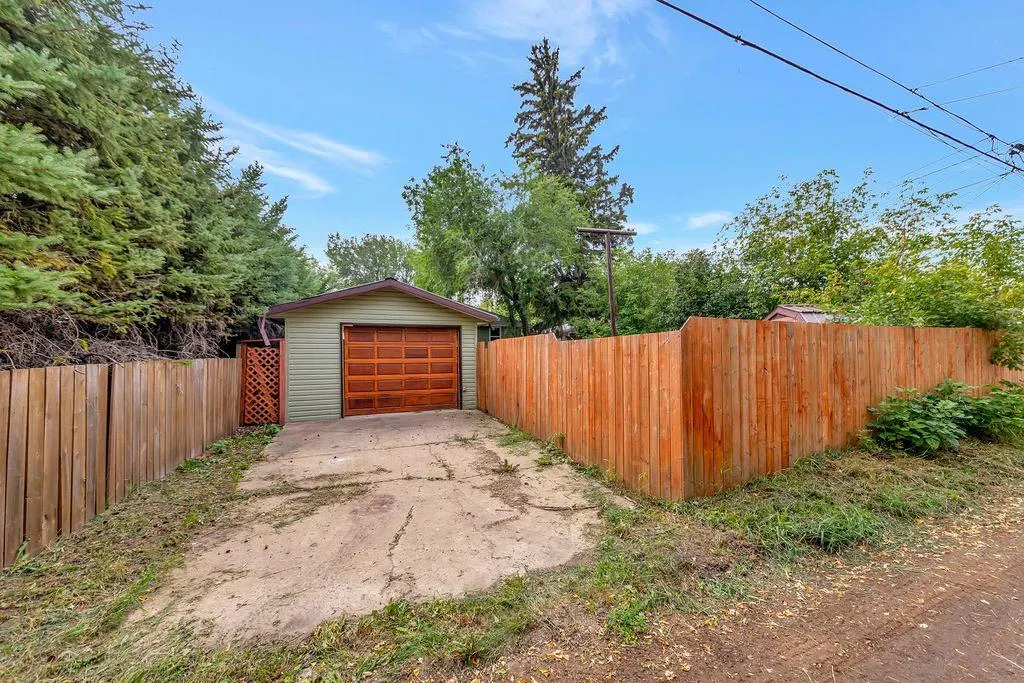 5610 50 Street