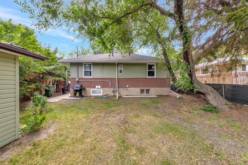 5610 50 Street