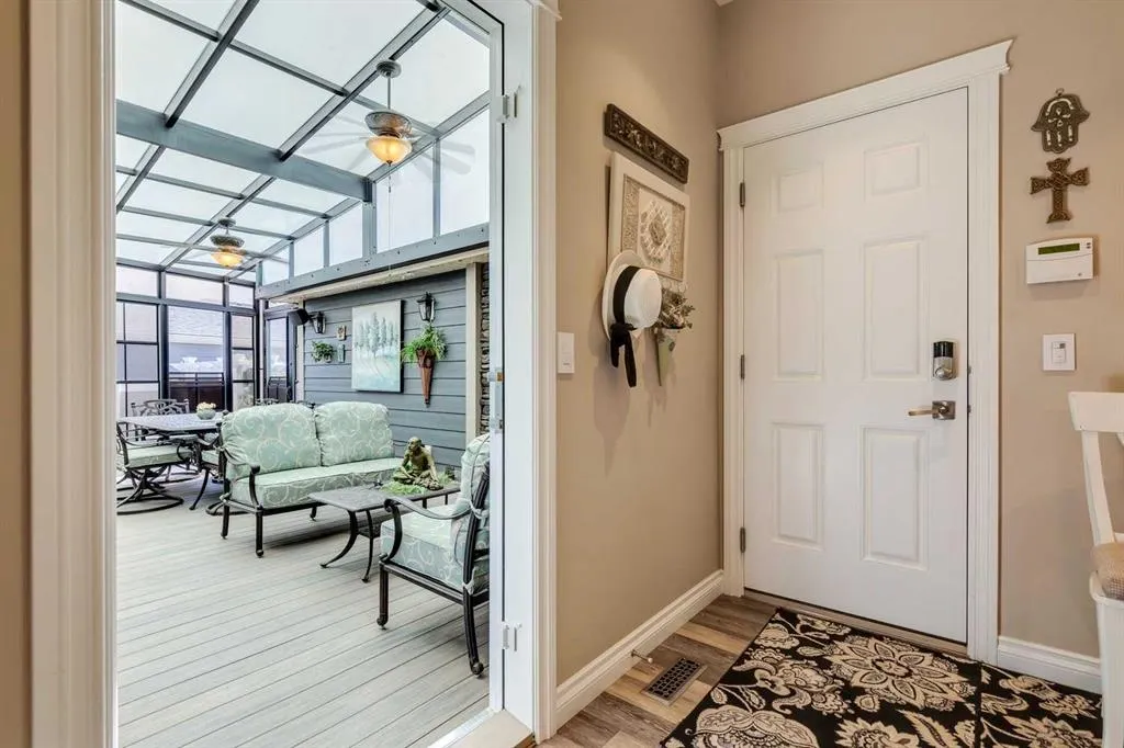 68 Mahogany Crescent SE