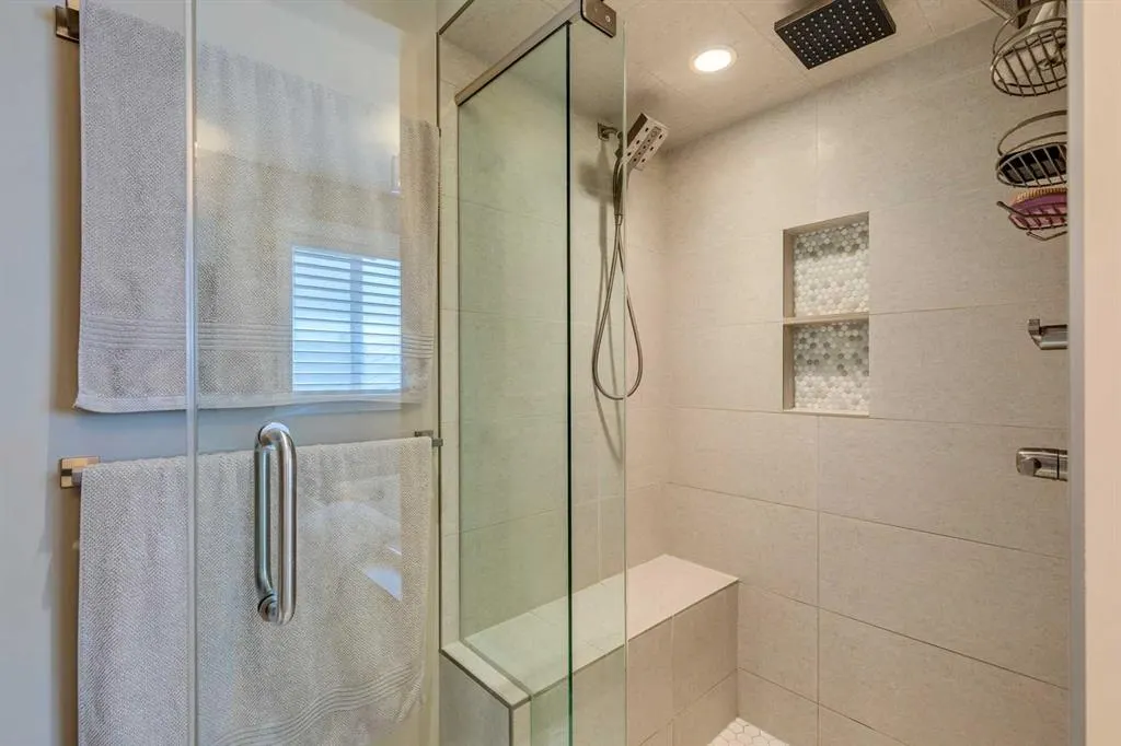 68 Mahogany Crescent SE