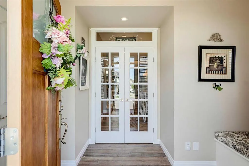 68 Mahogany Crescent SE
