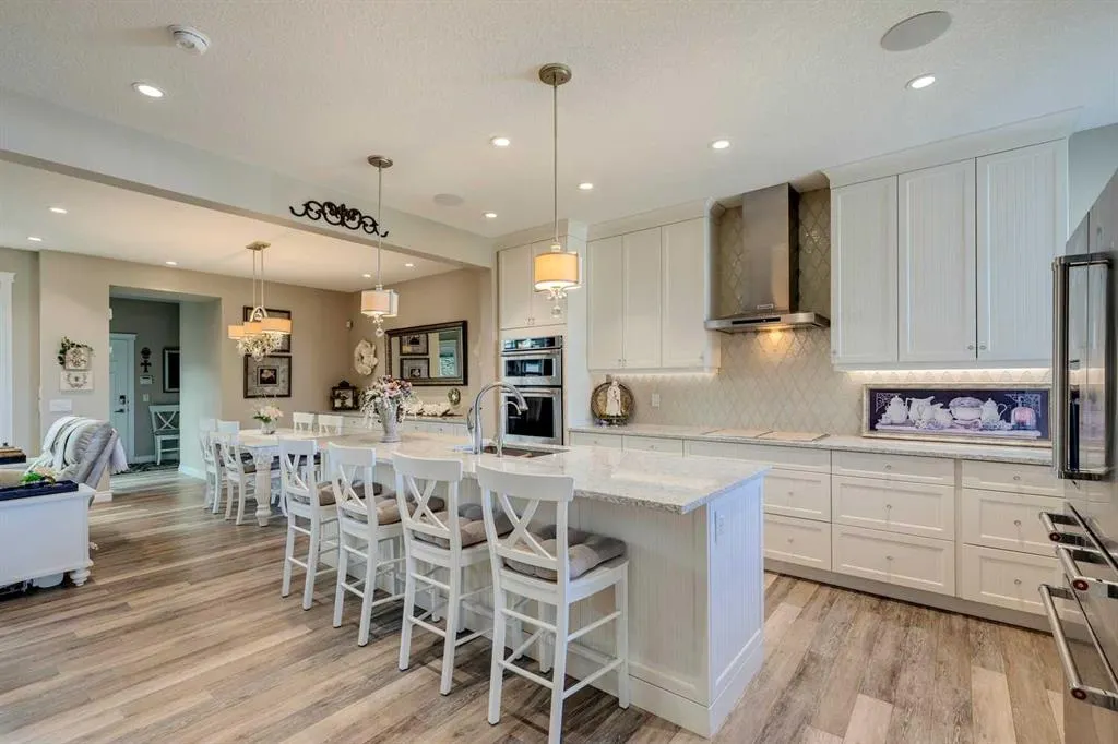 68 Mahogany Crescent SE