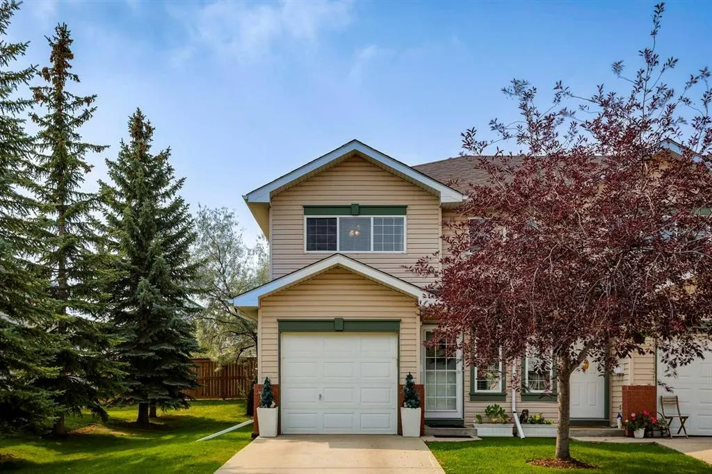 139 Country Hills Villas NW