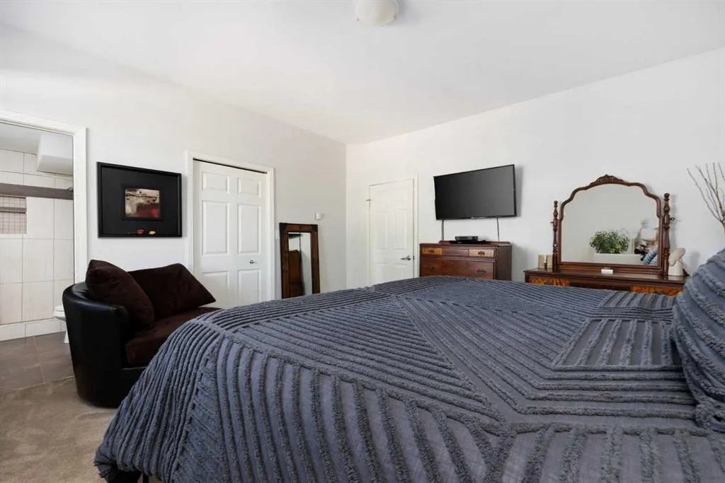 1095 Timberline Drive, #101