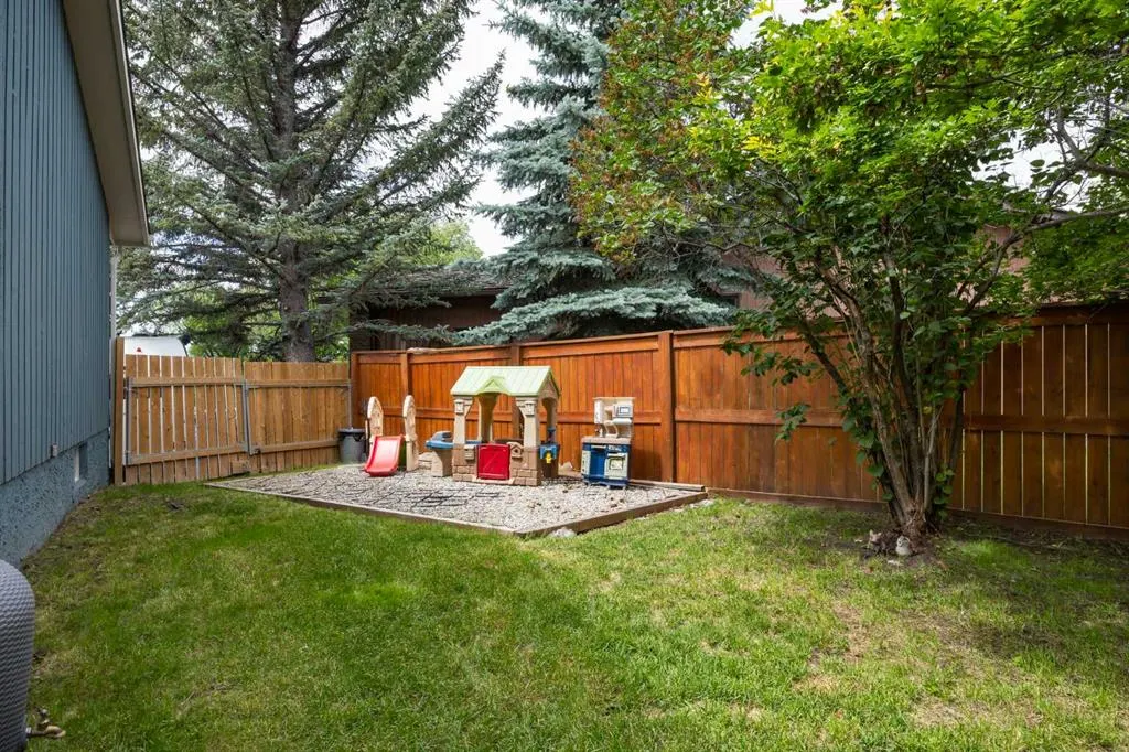 16 Deer Ridge Court SE