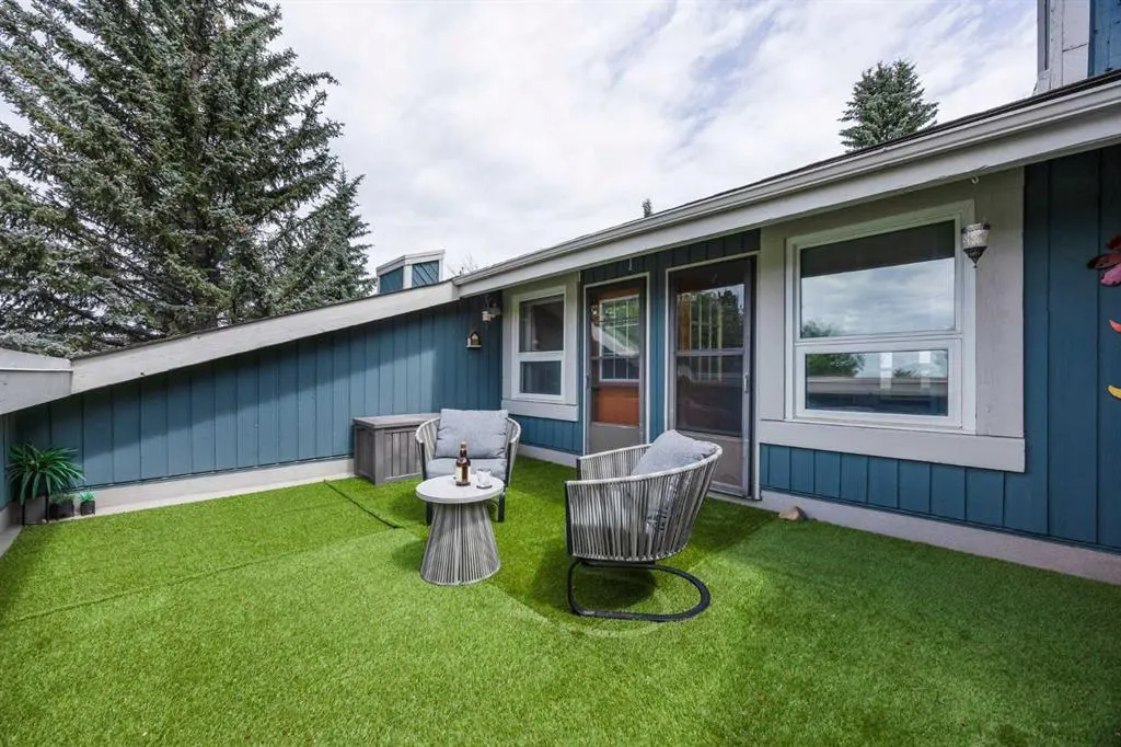 16 Deer Ridge Court SE