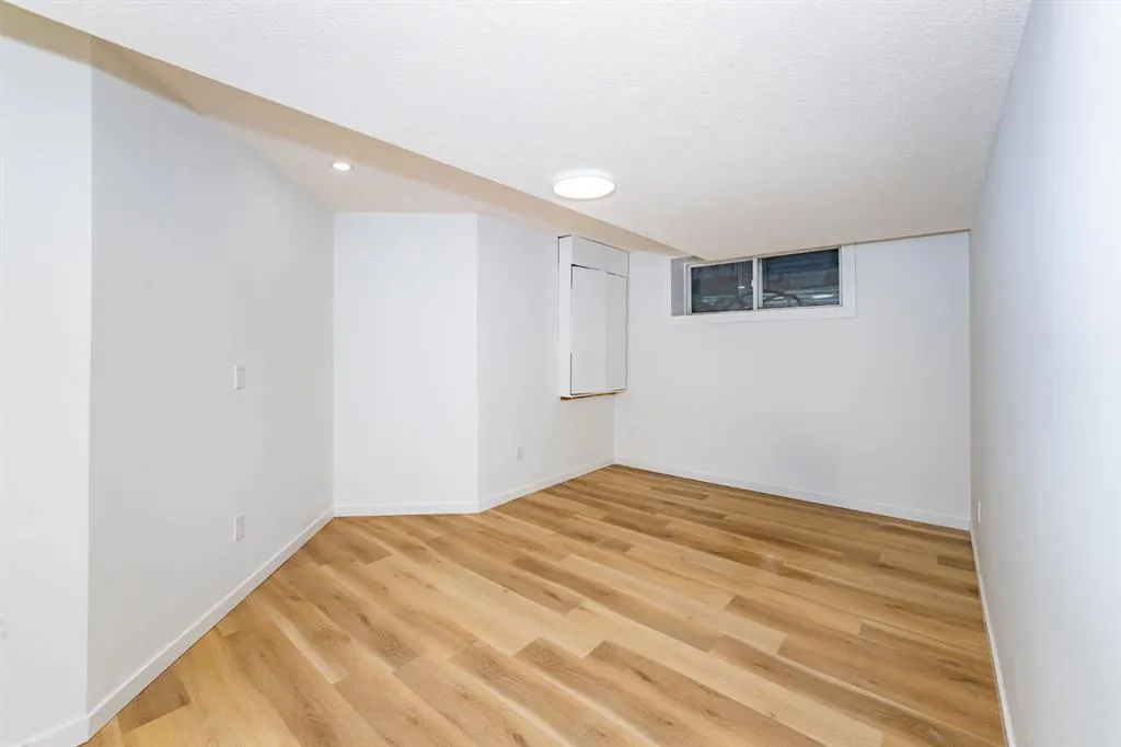 393 Windermere Drive