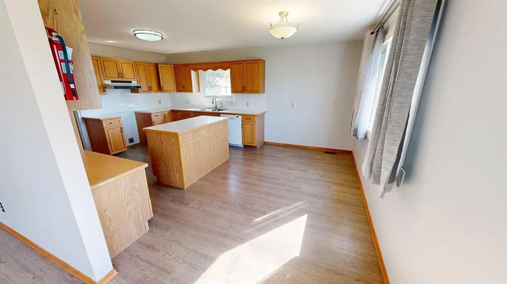 401 3rd Avenue W