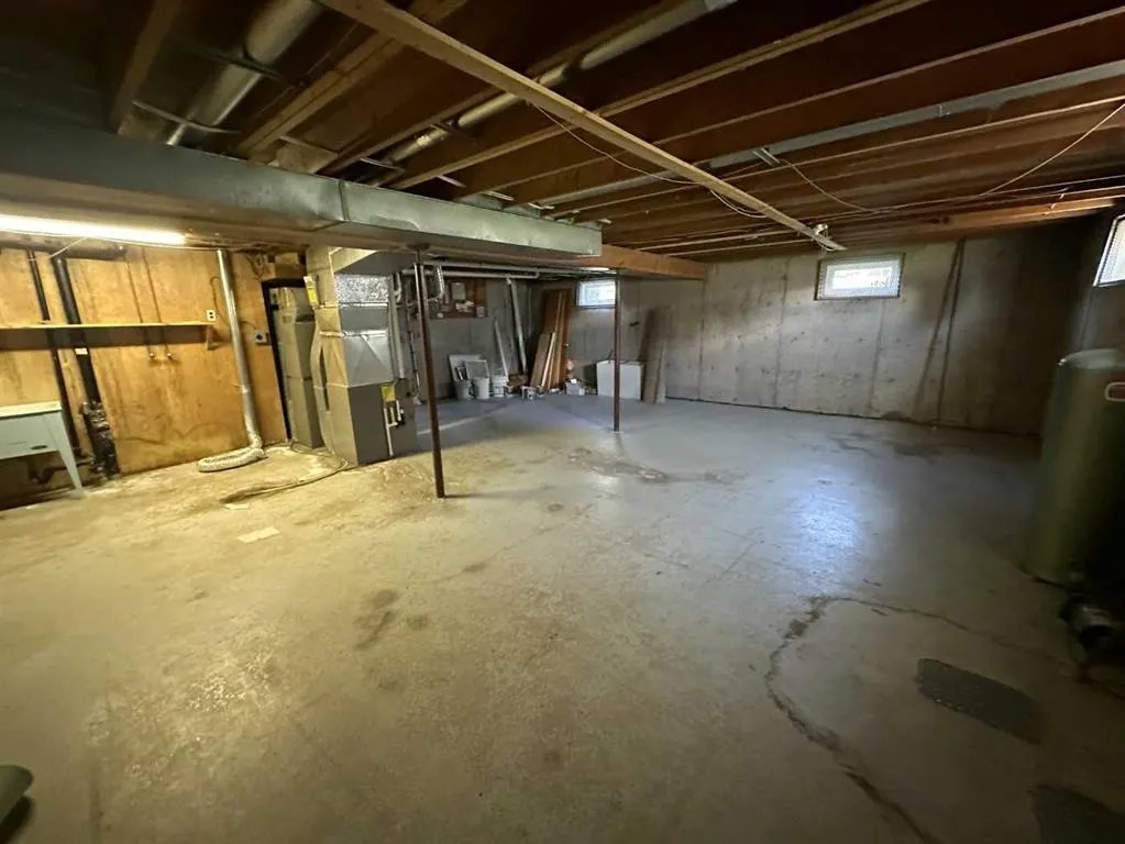 401 3rd Avenue W