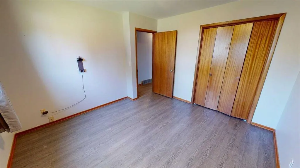 401 3rd Avenue W