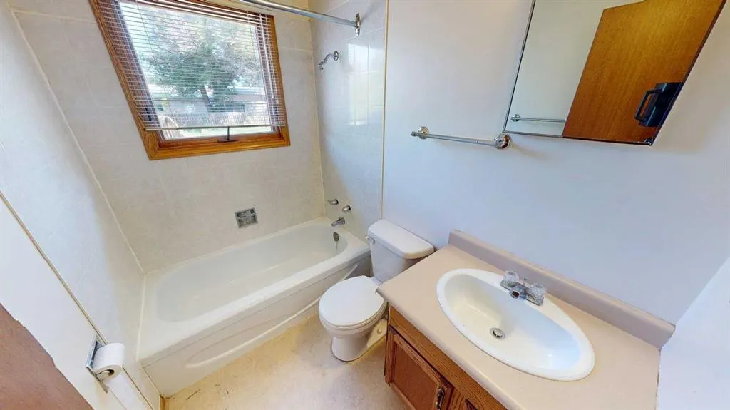 401 3rd Avenue W