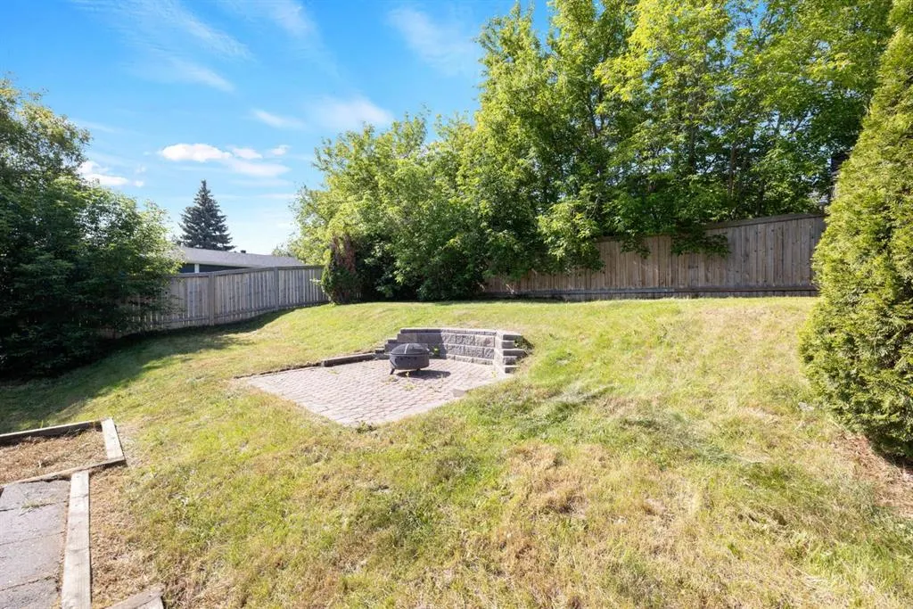 525 Beacon Hill Drive